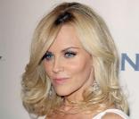 Jenny McCarthy lors d'un gala de neurochirurgie à Los Angeles le 1er octobre 2009