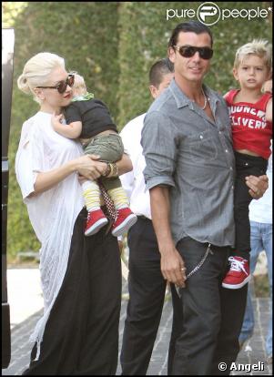 Gwen Stefani a fêté ses 40 ans avec ses deux enfants, son mari et sa copine Kate Beckinsale. 