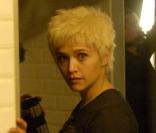 Emma de Caunes dans Rien dans les poches