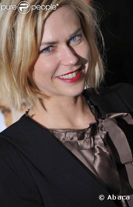 La belle Marie-Josée Croze, à l'occasion de l'avant-première de  Mères et Filles , à l'UGC Ciné-Cité des Halles de Paris, le 5 octobre 2009 !