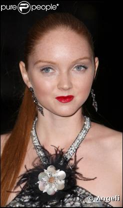 Lily Cole très belle, à l'occasion de l'avant-première de  L'Imaginarium du Docteur Parnassus , à l'Empire de Leicester Square, à Londres, le 6 octobre 2009 !