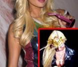 Paris Hilton fait ses essayages pour Halloween sur Twitter