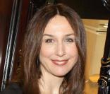 Elsa Zylberstein lors de la soirée présentation de la nouvelle collection De Grisogono à Paris le 8 octobre 2009