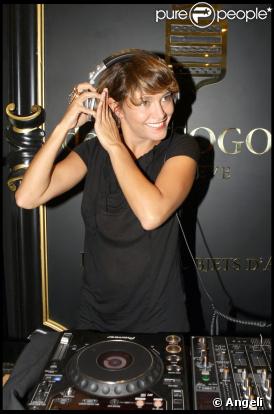 Emma de Caunes lors de la soirée présentation de la nouvelle collection De Grisogono à Paris le 8 octobre 2009