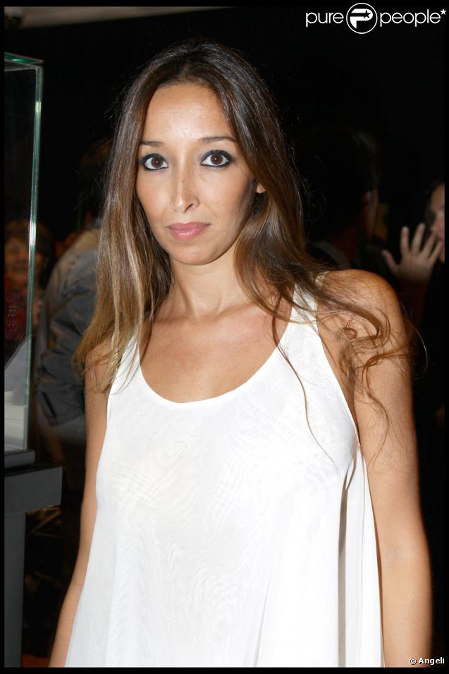 Saphia Azzeddine lors de la soirée présentation de la nouvelle collection De Grisogono à Paris le 8 octobre 2009