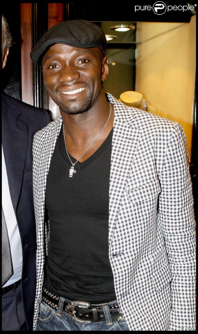 Claude Makelele lors de la soirée présentation de la nouvelle collection De Grisogono à Paris le 8 octobre 2009