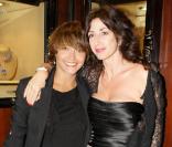 Emma de Caunes et Albane Cléret lors de la soirée présentation de la nouvelle collection De Grisogono à Paris le 8 octobre 2009