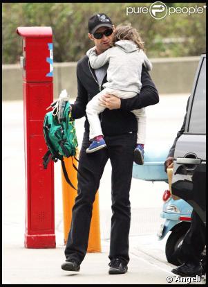 Hugh Jackman fête ses 41 ans en famille, le 12 octobre à New York !