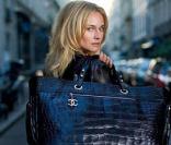 Diane Kruger prête son image à une ligne de sacs Chanel 
