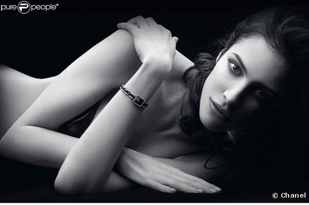 La douce Anna Mouglalis représente Chanel