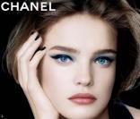Natalia Vodianova prête ses traits de poupée à une gamme de cosmétiques Chanel 