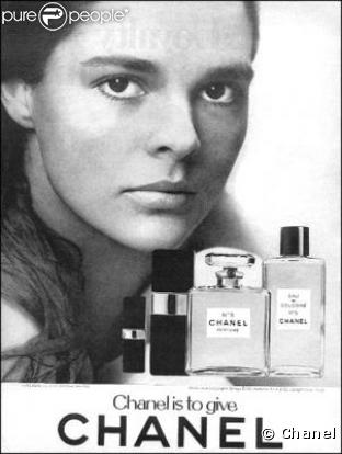 Ali MacGraw pour Chanel