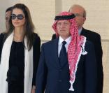 Rania de Jordanie et son mari le roi Abdullah II  lors d'une cérémonie militaire, à Amman, le 14 octobre 2009