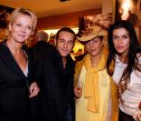 Les princesses Hélène de Yougoslavie et Hermine de Clermont-Tonnerre avec Jovanka Sopalovic lors de la soirée Italian Touch à la boutique Tod's. Paris, le 13 octobre 2009