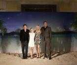 Les belles Kristen Bell et Malin Akerman avec Jason Bateman et Vince Vaughn, à l'occasion d'un shooting promotionnel pour la comédie  Thérapie de Couples , à Londres, le 15 octobre 2009 !