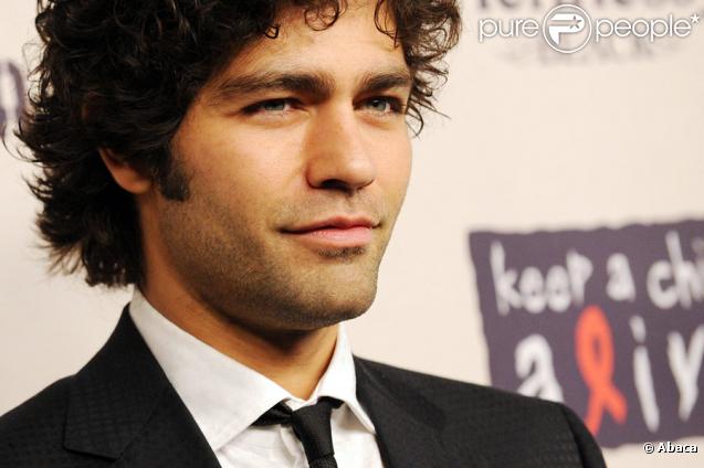 Adrian Grenier lors de la soirée Black Ball, gala de charité pour la lutte contre le sida en Afrique et en Inde, le 15 octobre 2009 à New York