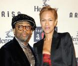 Spike Lee et sa femme Tonya lors de la soirée Black Ball, gala de charité pour la lutte contre le sida en Afrique et en Inde, le 15 octobre 2009 à New York
