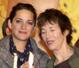 Marion Cotillard et Jane Birkin, soutenant le prix Nobel de la paix birman, Aung San Suu Kyi 