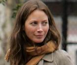 Christy Turlington vient récupérer sa fille et une copine à l'école à New York le 1er octobre 2009