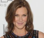 Brenda Strong lors de la 16e édition des Women in Hollywood Tribute organisée par le magazine ELLE, le 19/10/09 à Beverly Hills.