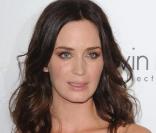 Emily Blunt lors de la 16e édition des Women in Hollywood Tribute organisée par le magazine ELLE, le 19/10/09 à Beverly Hills.