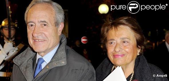 Jean Tiberi et Xavière Tiberi au 17ème Gala de l'Espoir le 21 octobre 2009 ai Théâtre des Champs-Elysées, avenue Montaigne dans le 8ème arrondissement de Paris