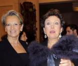 Michèle Alliot-Marie et Roselyne Bachelot au 17ème Gala de l'Espoir le 21 octobre 2009 ai Théâtre des Champs-Elysées, avenue Montaigne dans le 8ème arrondissement de Paris