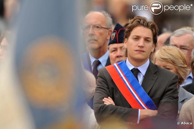 Jean Sarkozy président du groupe UMP/nouveau centre au conseil général