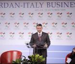 Rania de Jordanie poursuit sa visite officielle italienne, à Milan. Elle assiste au discours de son époux. 22/10/09