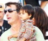 Chris Noth, sa compagne Tara Wilson et leur fils Orion chez Mr Bones Pumpkin Patch le 25 octbore 20009 à Los Angeles.