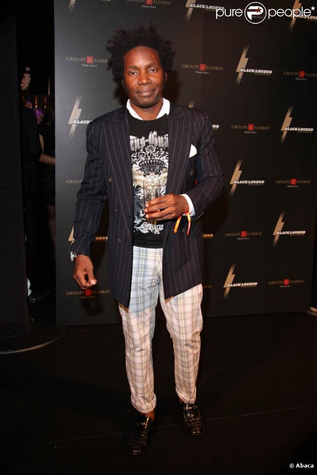 William Baldé, à l'occasion de l'inauguration du nouveau lounge-bar Black Legend, situé sur le port de Monte Carlo, à Monaco, le 29 octobre 2009.