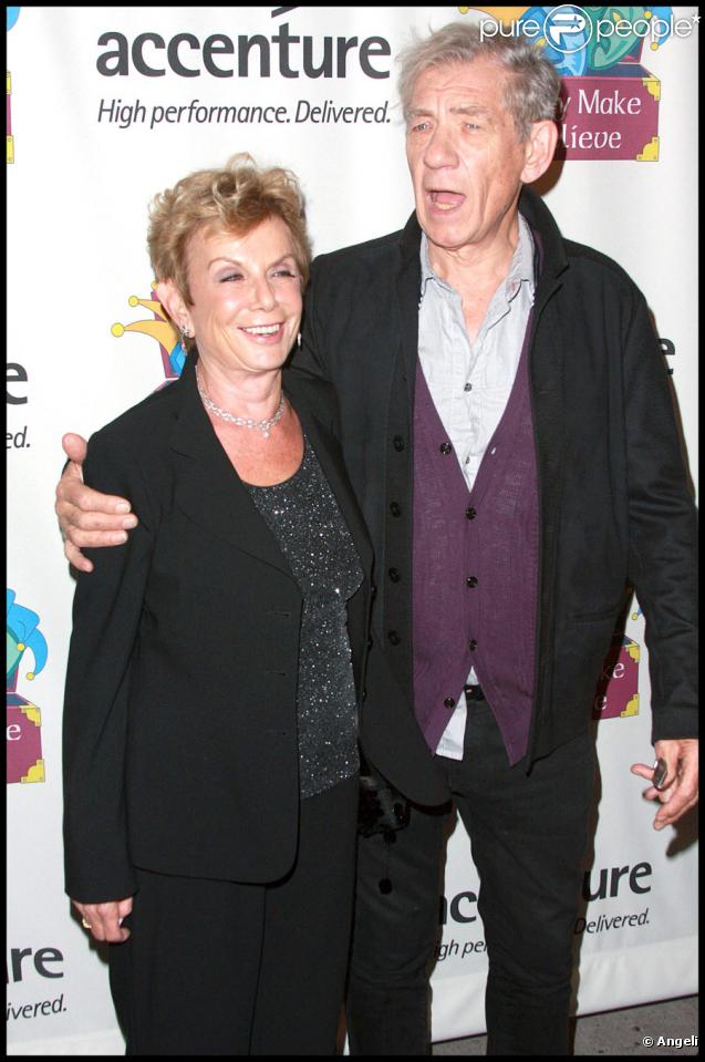 Ian McKellen et Dena Hammerstein lors de la soirée de gala pour le 10e anniversaire de l'association Only Make Believe à New York le 2 novembre 2009