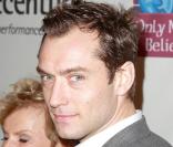 Jude Law et Dena Hammerstein lors de la soirée de gala pour le 10e anniversaire de l'association Only Make Believe à New York le 2 novembre 2009