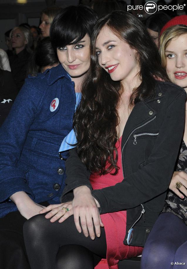 Elizabeth Jagger et sa petite soeur Georgia