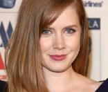 Amy Adams, à l'occasion des 18e Britannia Awards, dans l'enceinte de l'Hyatt Regency de Century Plaza à Century City, à Los Angeles, le 5 novembre 2009.