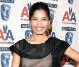 Freida Pinto, à l'occasion des 18e Britannia Awards, dans l'enceinte de l'Hyatt Regency de Century Plaza à Century City, à Los Angeles, le 5 novembre 2009.