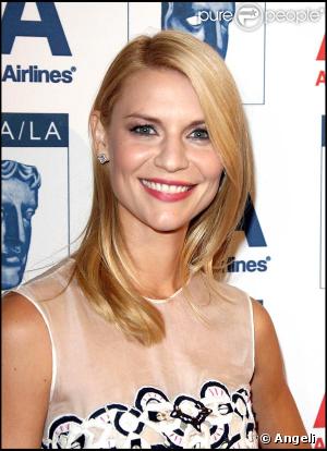 Claire Danes, à l'occasion des 18e Britannia Awards, dans l'enceinte de l'Hyatt Regency de Century Plaza à Century City, à Los Angeles, le 5 novembre 2009.