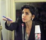 Rachida Dati lors d'une réunion publique sur l'aménagement durable au Champ-de-Mars à la mairie du VIIe arrondissement le 5 novembre 2009 