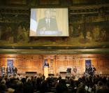 Jacques Chirac à la Sorbonne lors de la remise du premier prix de sa fondation pour la prévention des conflits, le 6/11/09