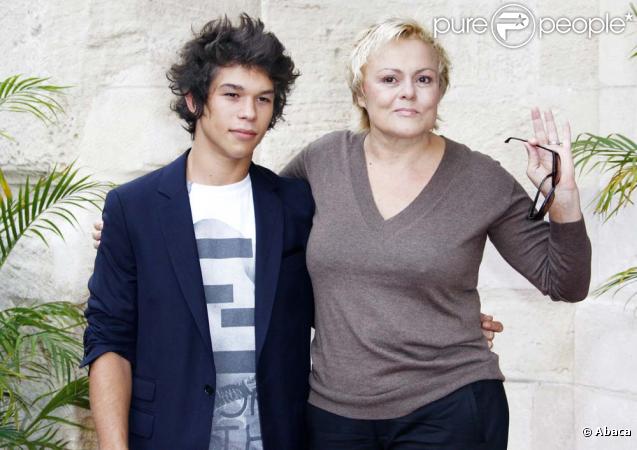 Muriel Robin et son partenaire Sandor Funtek, le 24 novembre 2009 dans  Mourir d'aime r, sur France 2. 
