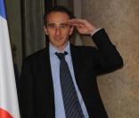 Elie Semoun à l'Elysée où Dany Boon reçoit l'insigne de chevalier de la Légion d'honneur, le 10 novembre 2009.