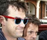 Robbie Williams arrive aux studios BBC Maida Vale à Londres pour l'émission Radio 1 Lounge le 11 novembre 2009