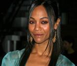 Zoe Saldana, à l'occasion de la soirée Prada Book Cocktail, qui s'est tenue au Prada Beverly Hills Epicenter, à Los Angeles, le 13 novembre 2009.