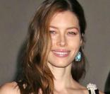 La très jolie Jessica Biel, à l'occasion de la soirée Prada Book Cocktail, qui s'est tenue au Prada Beverly Hills Epicenter, à Los Angeles, le 13 novembre 2009.