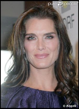 Brooke Shields assiste à une soirée pour la recherche contre la dépression à New York le 16 novembre 2009