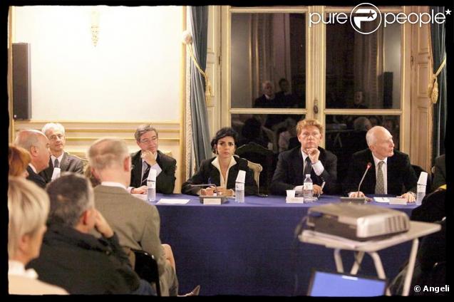 Rachida Dati lors d'une réunion publique à la mairie du 7ème arrondissement, le 16 novembre 2009
