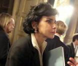 Rachida Dati lors d\'une réunion publique à la mairie du 7ème arrondissement, le 16 novembre 2009
