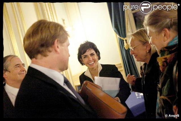 Rachida Dati lors d'une réunion publique à la mairie du 7ème arrondissement, le 16 novembre 2009