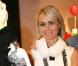 Laeticia Hallyday et Alain Delon ne disent pas non... aux jolies poupées !