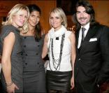 Luana Belmondo, Hoda Roche, Laeticia Hallyday et Stéphane Rolland le 19 novembre 2009 lors des enchères Frimousses à Drouot-Montaigne à Paris en faveur des enfants du Darfour